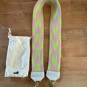 THE CLASSIC SALT CROSSBODY STRAP, 41”